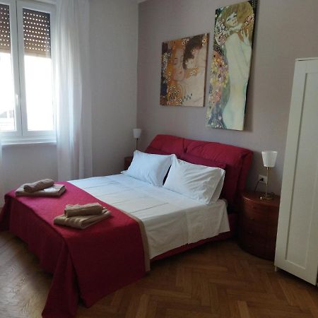 Piazza Goldoni Rooms Trieste Dış mekan fotoğraf